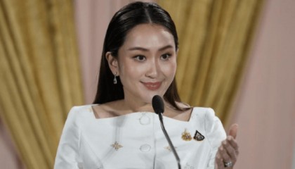 当不成总理了？泰国军方亮明态度，遭洪森“背刺”，佩通坦面临下台