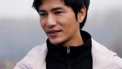陈坤的儿子已成年,容貌开始显现母亲的基因,像谁可以认得出吗?