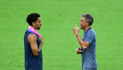 欧冠抽签揭晓：法甲三强陷入“死亡之组”，能否绝境逢生？