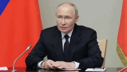 王毅的6个字，让俄罗斯彻底激动了，特朗普政府破防，阴谋彻底破碎