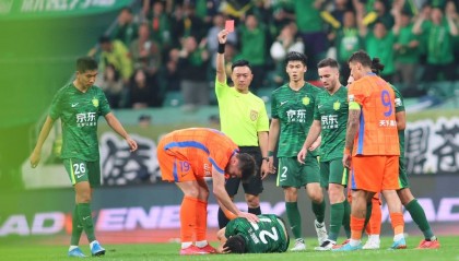 足协官方评议：国安VS泰山比赛中泽卡红牌判罚无误