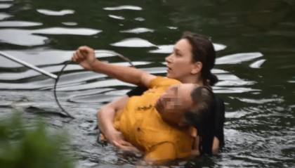 央媒力挺！俄罗斯女留学生水中救人，获特殊身份后，意外一幕出现