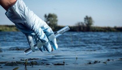 重庆江津通报黑臭水排入长江:污水溢流导致,入江口断面水质达标