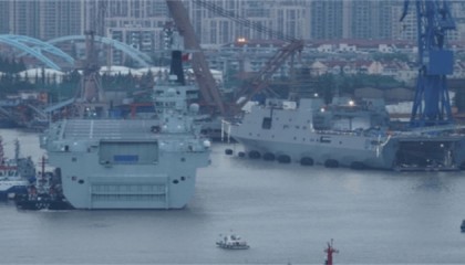 万吨075大方出口,看来解放军有了更厉害的,首个买家会是谁?