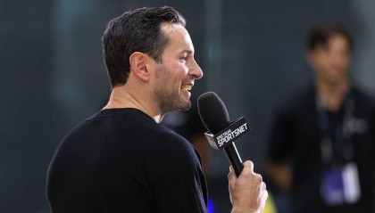 湖人将帅回应詹姆斯广告事件 雷迪克:你们都是傻子？