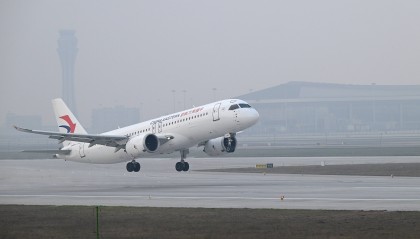 正式启用!C919在第四跑道首飞,江北机场进入四跑道时代