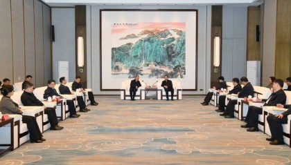 胡忠雄在石与河北省委常委、石家庄市委书记张超超举行会见