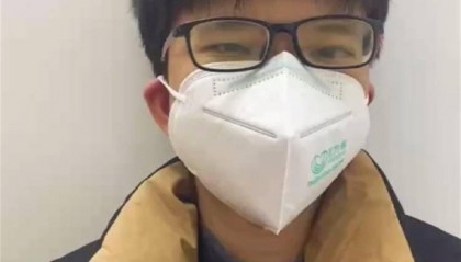 00后女生疑遭班主任侵犯后抑郁自杀,家属发声:她常排名第一,因抑郁退学