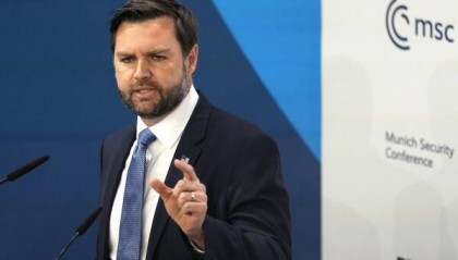 美国副总统同日两次警告泽连斯基:不要公开说特朗普“坏话”,会适得其反