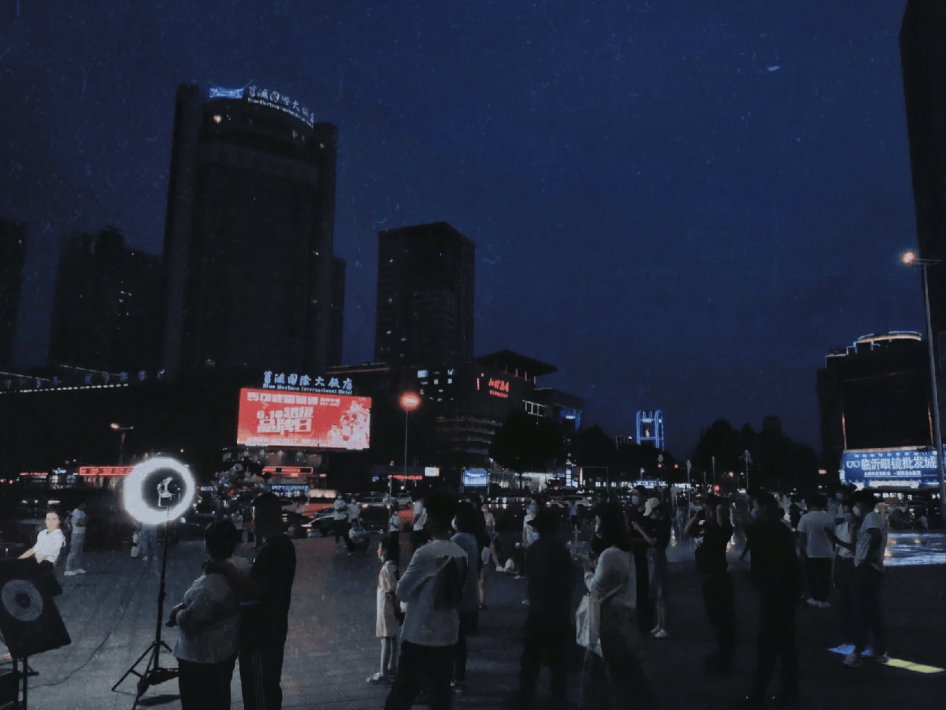 杨幂土得掉渣，山东第一城这下要火了