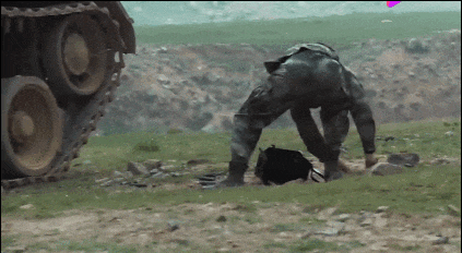 解放军报警！有人拾取3吨多炮弹残片卖钱，甚至有完整弹头？