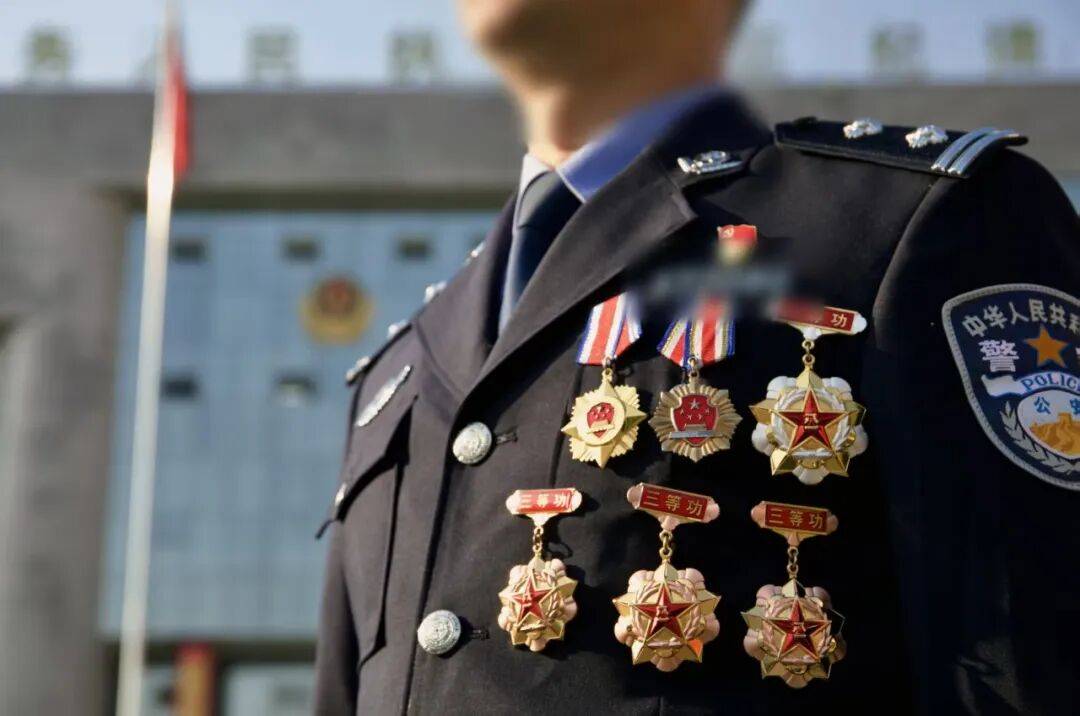 这个培训班，一半以上的学员不能露面