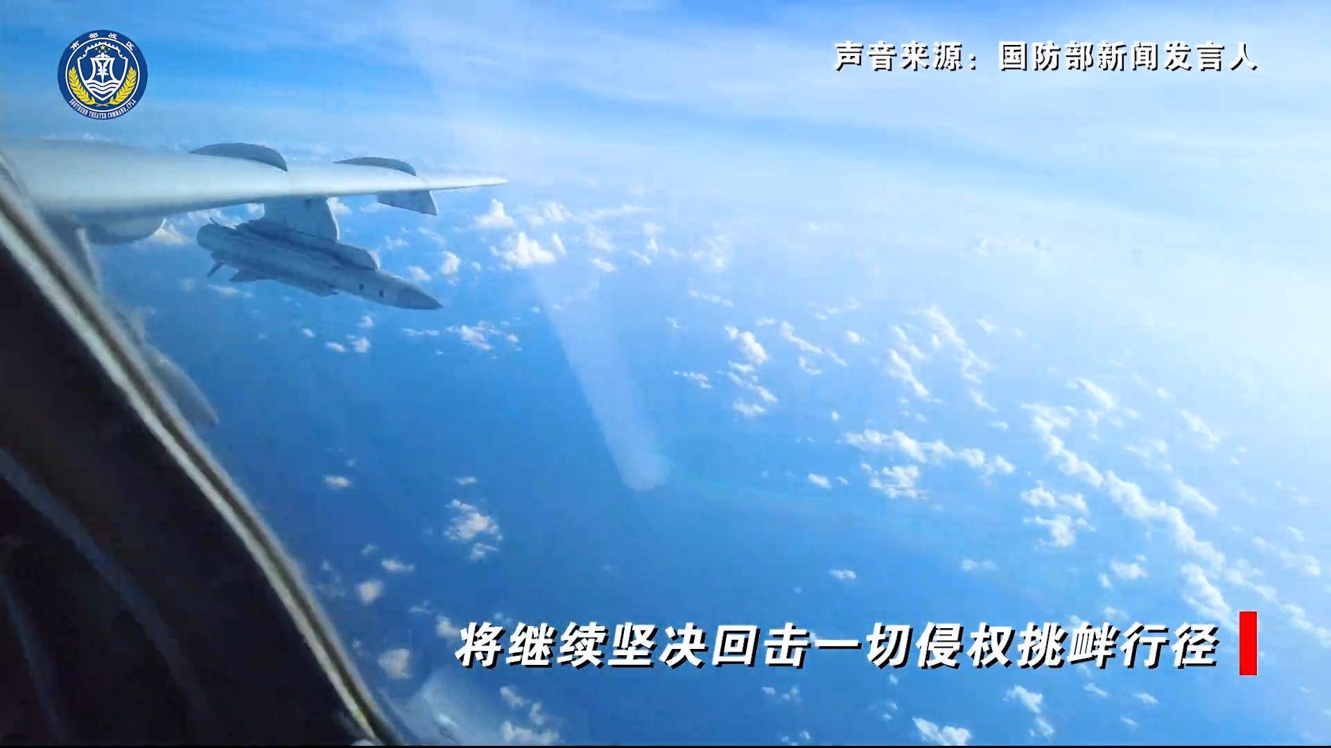 解放军动真格!3万吨战舰出击黄岩岛,054A调转舰炮,随时能开火